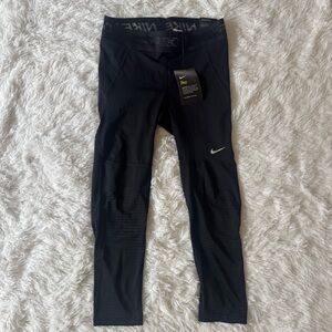 Nike pro Black Dri-FIT capri Leggings - mesh logo waistband NWT